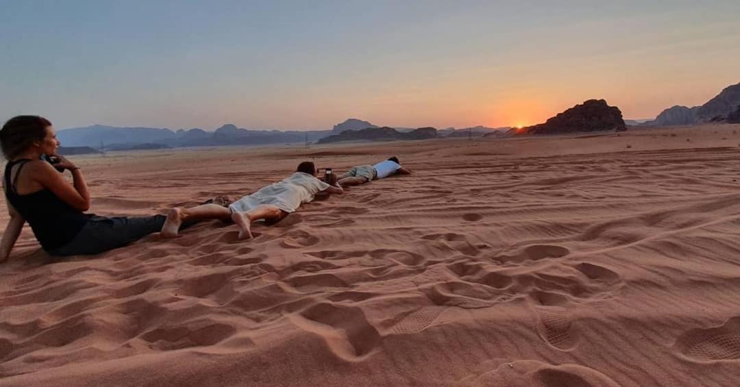 Martian Desert Camp ワディ ・ラム エクステリア 写真