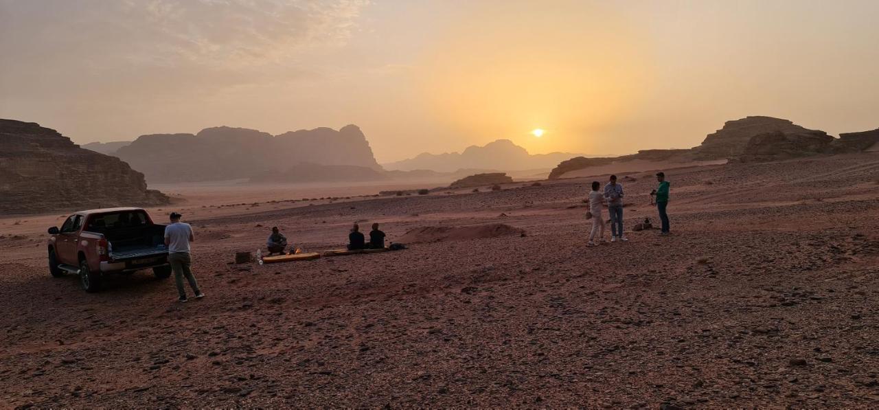 Martian Desert Camp ワディ ・ラム エクステリア 写真