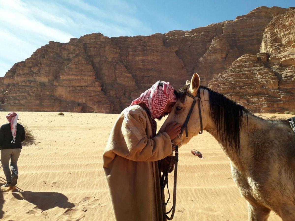 Martian Desert Camp ワディ ・ラム エクステリア 写真
