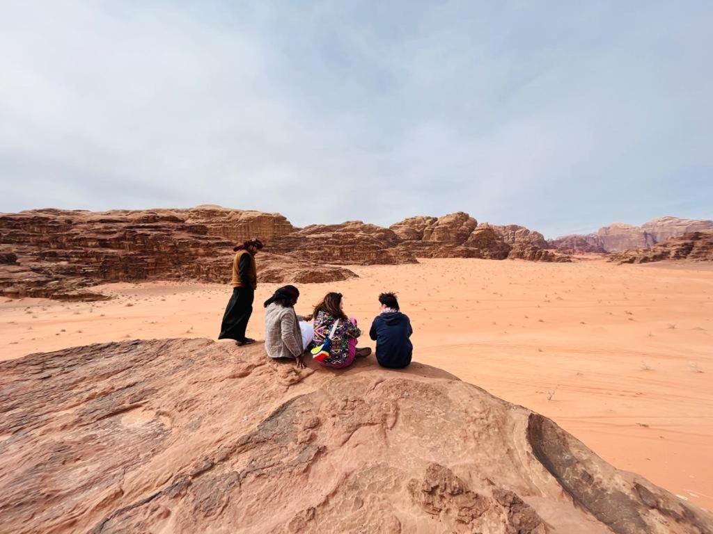 Martian Desert Camp ワディ ・ラム エクステリア 写真